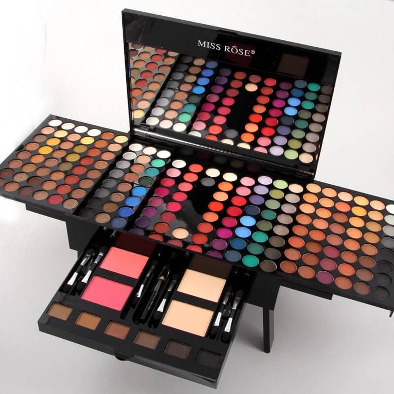 180 color eyeshadow palette featuring a full spectrum of colors, perfect for creating versatile makeup looks.